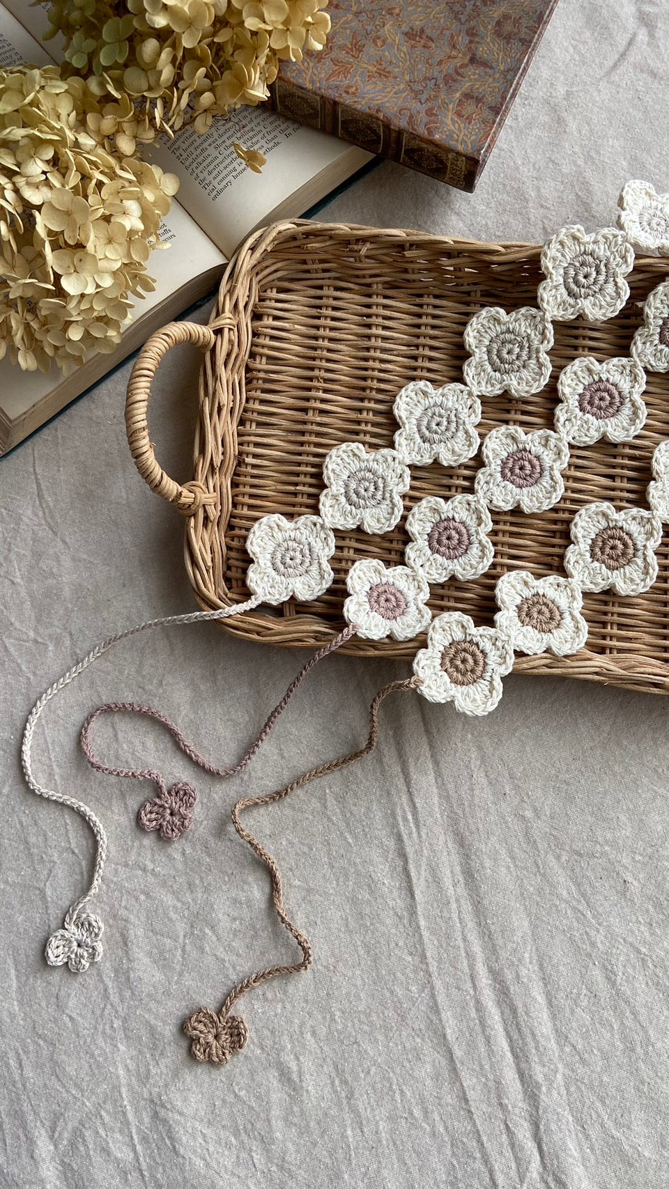 sopokoti flower hair band