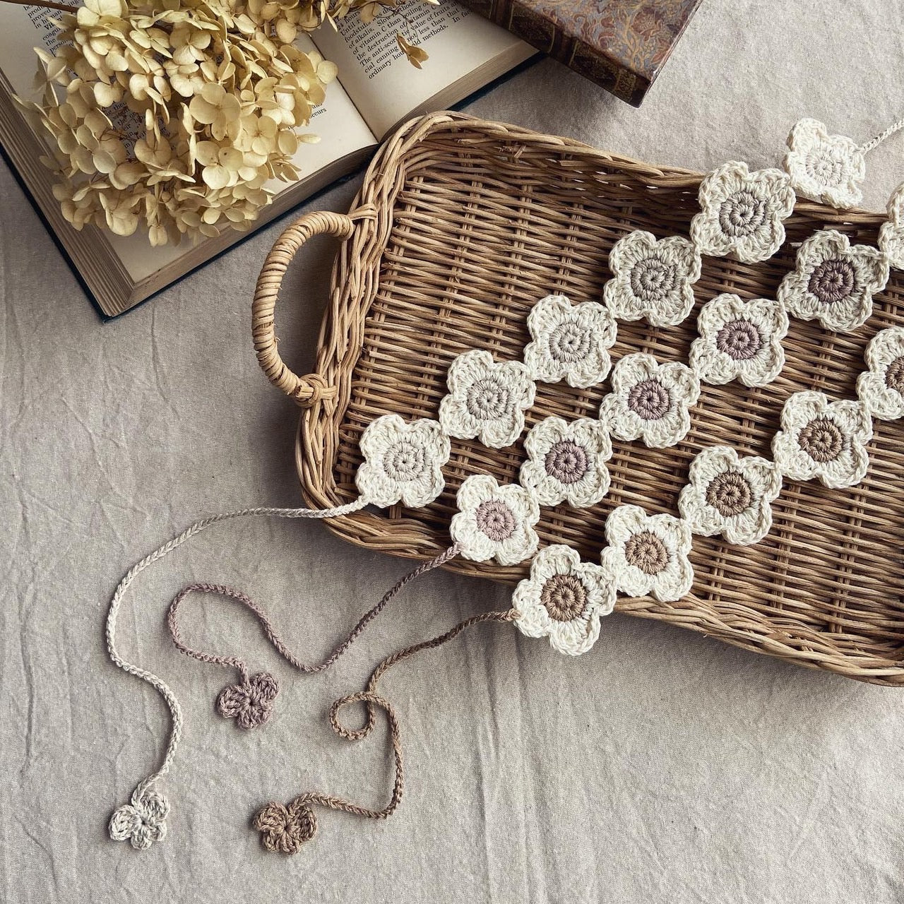 sopokoti flower hair band