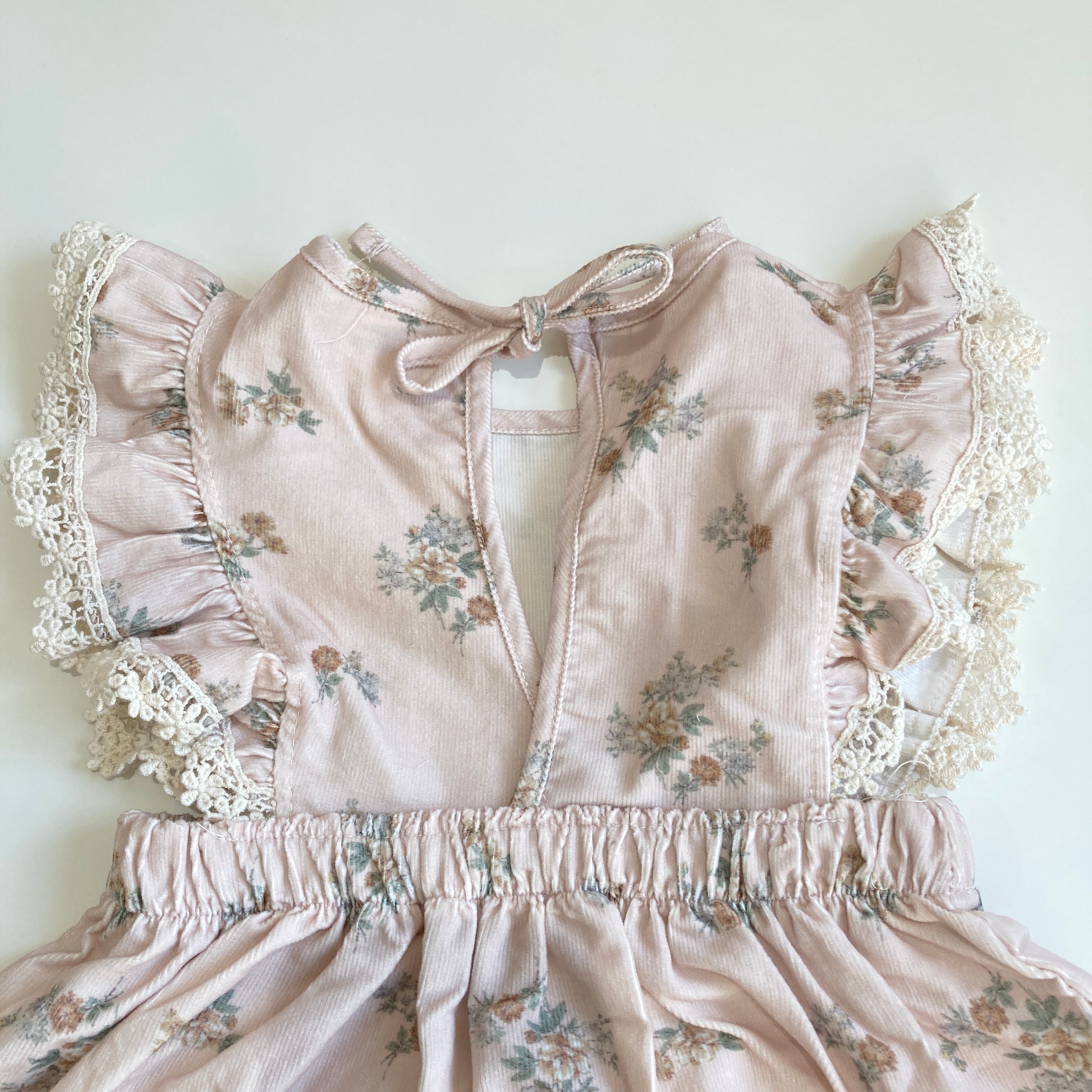 floria onepiece